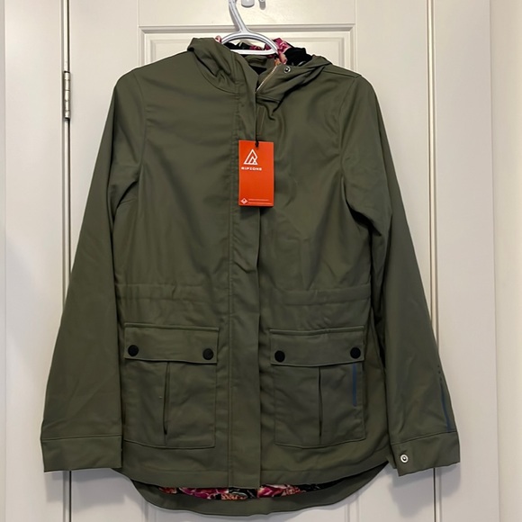 Beautiful soft hooded parka with floral insides. - Picture 1 of 4